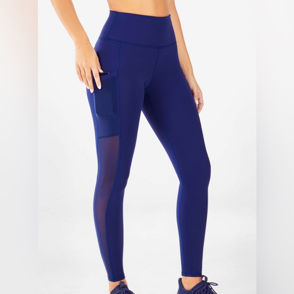 Fabletics On-The-Go PowerHold High-Waisted Legging